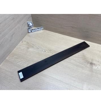 Эбен Чёрный заготовка накладки для электрогитары Тангент А 7.5х66-56х530 мм (Уценка-сучки)-17