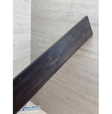 Эбен Чёрный заготовка накладки для электрогитары Тангент А 7.5х66-56х530 мм (Уценка-сучки)-15
