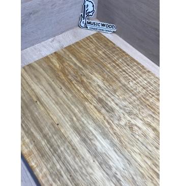 Корина Белая (Лимба-Офрам) Волнистая заготовка корпуса Тангент ААА Волна ААА 53х340х545 мм, Массив,618 кг/м3 (Уценка-червоточины) Корина Белая (Лимба-Офрам) Волнистая заготовка корпуса Тангент ААА Волна ААА 53х340х545 мм, Массив,618 кг/м3 (Уценка-червоточины)-14