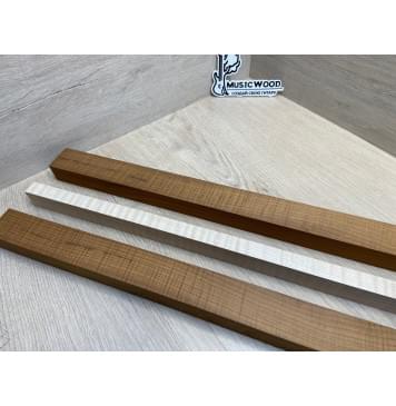 Клён Волнистый Печёный 180гр/Клён Белый Явор, Волнистый заготовка для переклеенного грифа электрогитары Радиал А Волна ААА 30х(42-19-42)х690 мм - из 3х частей (присутствуют сучки)-6