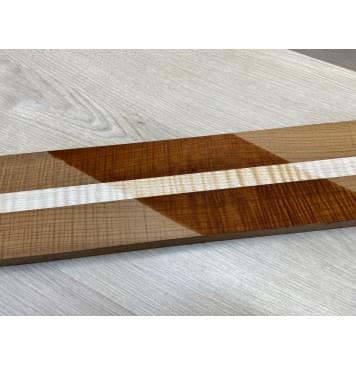 Клён Волнистый Печёный 180гр/Клён Белый Явор, Волнистый заготовка для переклеенного грифа электрогитары Радиал А Волна ААА 30х(42-19-42)х690 мм - из 3х частей (присутствуют сучки)-15