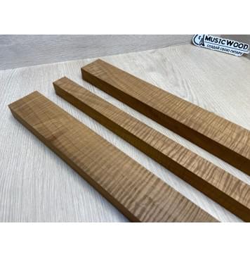 Клён Волнистый Печёный 180гр заготовка грифа для Безголовой гитары Радиал А Волна ААА 25х(49-25.5-49)х637 мм - из 3х частей (присутствуют сучки)-12