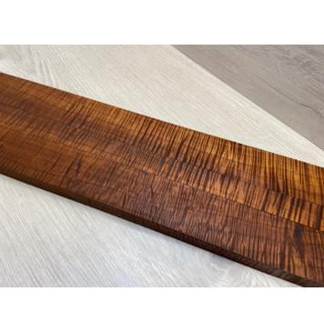 Клён Волнистый Печёный 180гр заготовка грифа для Безголовой гитары Радиал А Волна ААА 25х(49-25.5-49)х637 мм - из 3х частей (присутствуют сучки)-19