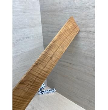 Клён Волнистый Печёный 180гр заготовка накладки для электрогитары Радиал А Волна ААА 9х70-56х515 мм (Уценка-сучки)-14