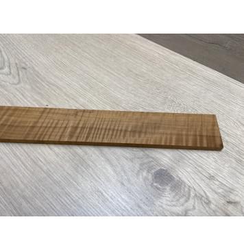 Клён Волнистый Печёный 180гр заготовка накладки для электрогитары Радиал А Волна ААА 9.5х54.5-48х535 мм (Уценка-сучки)-2