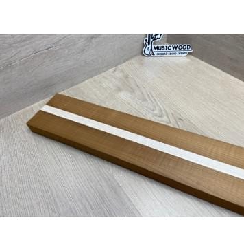 Клён Волнистый Печёный 180гр/Клён Белый заготовка для переклеенного грифа электрогитары Радиал АА 27х(40-16-40)х715 мм - из 3х частей-3