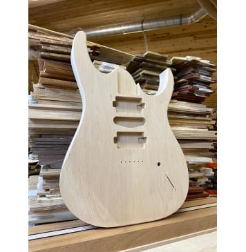 Фрезеровка корпуса электро / бас-гитары-31