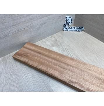 Махагон Гондурасский заготовка грифа электрогитары Радиал АА 26х(47-22-47)х725 мм - из 3х частей (Уценка-потемнения)-6