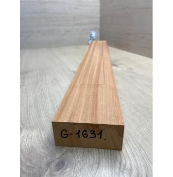 Махагон Африканский Кая, заготовка грифа, Радиал АА, 45х99х800 мм (червоточины с одного края, вырезаются)-5