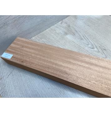 Махагон Африканский Кая, заготовка грифа, Радиал А, 46,4х100х805 мм (уценка - сучки)-10