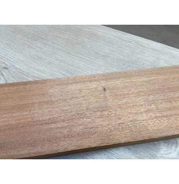 Махагон Африканский Кая, заготовка грифа, Радиал А, 46,5х100х805 мм (уценка - сучки)-11