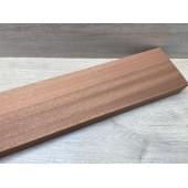 Сапели заготовка сквозного грифа гитары Радиал А 42х119х1140 мм (Уценка-мелкие сучки,трещины)