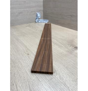 Палисандр Бразильский Сантос заготовка накладки для электрогитары Радиал А 8х64-57х545 мм-1