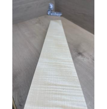 Клён Белый Явор, Волнистый заготовка грифа для электрогитары Радиал АА Волна ААА 21х82х725 мм (Уценка-два сучка на пятке грифа с одной стороны)-9