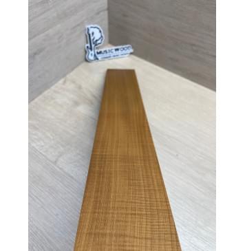 Клён Волнистый Печёный 180гр заготовка накладки для электрогитары Радиал АА Волна А 8х75х565 мм-8