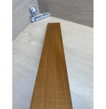 Клён Волнистый Печёный 180гр заготовка накладки для электрогитары Радиал АА Волна А 8.3х75х565 мм-7