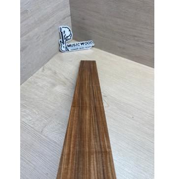 Палисандр Бразильский Сантос заготовка накладки для электрогитары Радиал А 8х65-57х515 мм (уценка - сучки)-13
