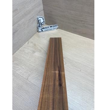 Палисандр Бразильский Сантос заготовка накладки для электрогитары Радиал А 8,5х68-56х510 мм (уценка - сучки)-13