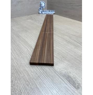 Палисандр Бразильский Сантос заготовка накладки для электрогитары Радиал АА 8,5х63-55х510 мм (уценка - сучки)-4