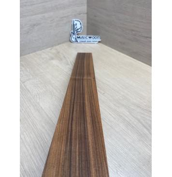 Палисандр Бразильский Сантос заготовка накладки для электрогитары Радиал А 9х64-59х547 мм (уценка - сучки)-3