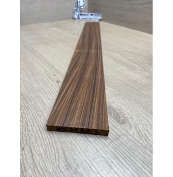 Палисандр Бразильский Сантос заготовка накладки для электрогитары Радиал А 8х68-59х547 ммй-1