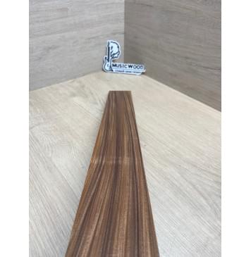 Палисандр Бразильский Сантос заготовка накладки для электрогитары Радиал А 8х68-59х547 ммй-2