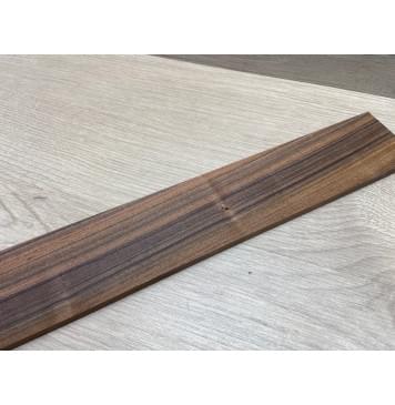 Палисандр Бразильский Сантос заготовка накладки для электрогитары Радиал А 8х66-59х548 мм (уценка - сучки)-1