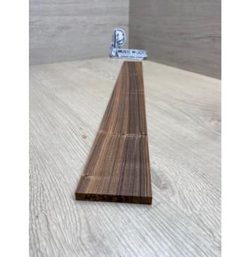 Палисандр Бразильский Сантос заготовка накладки для электрогитары Радиал А 8х66-59х548 мм (уценка - сучки)-2