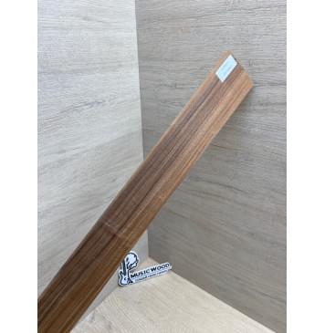 Палисандр Бразильский Сантос заготовка накладки для электрогитары Радиал А 8х61-47х515 мм (уценка - сучки)-10