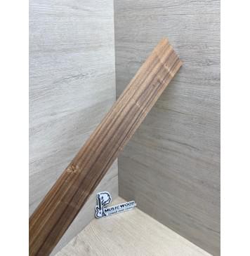 Палисандр Бразильский Сантос заготовка накладки для электрогитары Радиал А 8х61-47х515 мм (уценка - сучки)-11