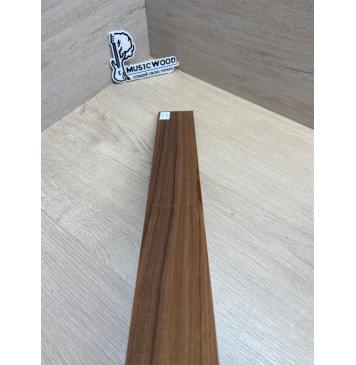 Палисандр Бразильский Сантос заготовка накладки для электрогитары Радиал А 8х61-47х515 мм (уценка - сучки)-13