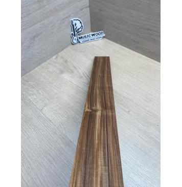 Палисандр Бразильский Сантос заготовка накладки для электрогитары Радиал А 9х67-53х515 мм (уценка - сучки)-9