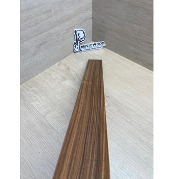 Палисандр Бразильский Сантос заготовка накладки для электрогитары Радиал А 9х67-54х547 мм (уценка - сучки)-8