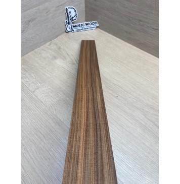 Палисандр Бразильский Сантос заготовка накладки для электрогитары Радиал А 8х61-50х547 мм (уценка - сучки)-2
