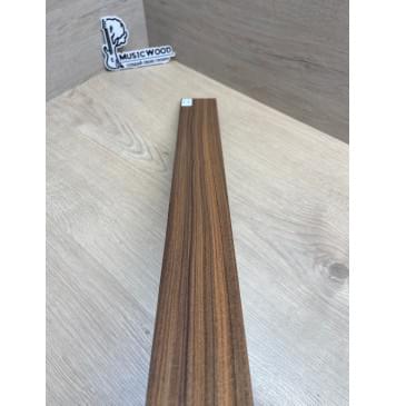 Палисандр Бразильский Сантос заготовка накладки для электрогитары Радиал А 8х61-50х547 мм (уценка - сучки)-7