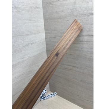 Палисандр Бразильский Сантос заготовка накладки для электрогитары Радиал А 8х71-54х573 мм (уценка - сучки)-1