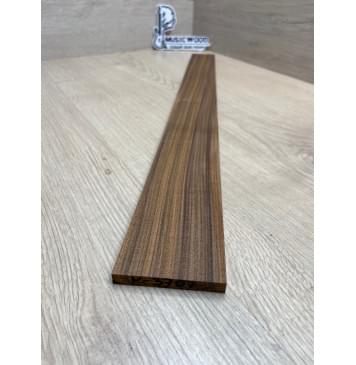 Палисандр Бразильский Сантос заготовка накладки для электрогитары Радиал А 8,5х68-50х572 мм (уценка - сучки)-6