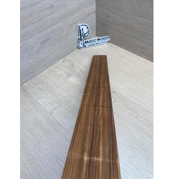 Палисандр Бразильский Сантос заготовка накладки для электрогитары Радиал А 8х70-51х542 мм (уценка - сучки)-1