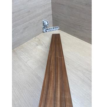 Палисандр Бразильский Сантос заготовка накладки для электрогитары Радиал А 8х70-58х630 мм (уценка - сучки)-2