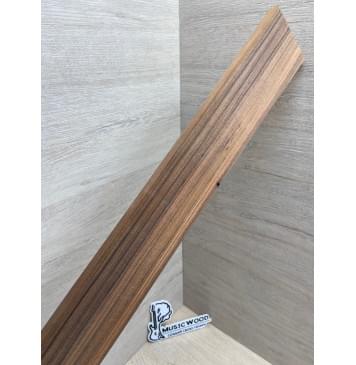 Палисандр Бразильский Сантос заготовка накладки для электрогитары Радиал А 9х68-55х630 мм (уценка - сучки)-11