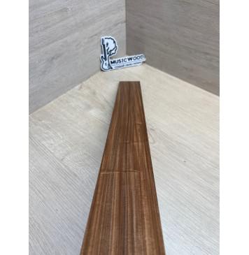 Палисандр Бразильский Сантос заготовка накладки для электрогитары Радиал А 8х63-58х528 мм (уценка - сучки)-1