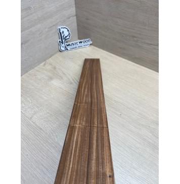 Палисандр Бразильский Сантос заготовка накладки для электрогитары Радиал А 8х63-58х528 мм (уценка - сучки)-3