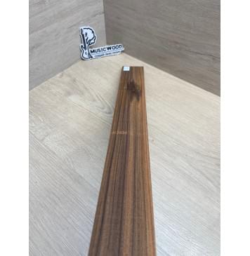 Палисандр Бразильский Сантос заготовка накладки для электрогитары Радиал А 8х62-51х630 мм (уценка - сучки)-5