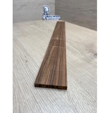 Палисандр Бразильский Сантос заготовка накладки для электрогитары Радиал А 9х64-54х528 мм (уценка - сучки)-8