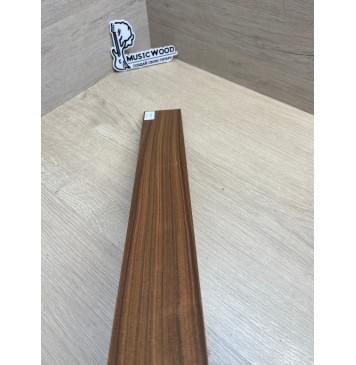 Палисандр Бразильский Сантос заготовка накладки для электрогитары Радиал А 9х65-55х547 мм (уценка - сучки)-5