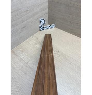 Палисандр Бразильский Сантос заготовка накладки для электрогитары Радиал А 8х63-47х572 мм (уценка - сучки)-1