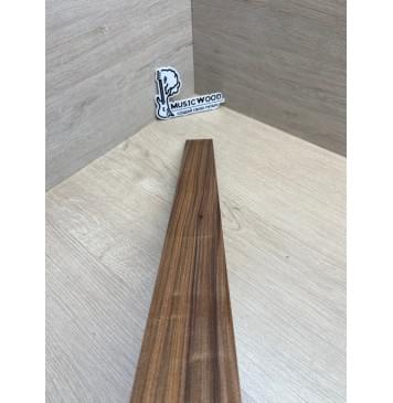 Палисандр Бразильский Сантос заготовка накладки для электрогитары Радиал А 8х63-47х572 мм (уценка - сучки)-2