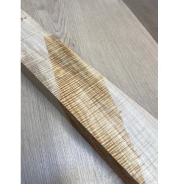 Клён Американский Волнистый заготовка грифа для электрогитары Смешанный АА Волна ААА 60х73х750 мм (Уценка-сучки)-33