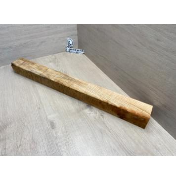 Клён Американский Волнистый заготовка грифа для электрогитары Смешанный АА Волна ААА 60х73х750 мм (Уценка-сучки)-0