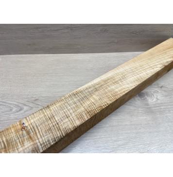 Клён Американский Волнистый заготовка грифа для электрогитары Смешанный АА Волна ААА 60х73х750 мм (Уценка-сучки)-37